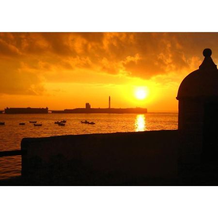 Apartamentos Nebro Cadiz Bagian luar foto